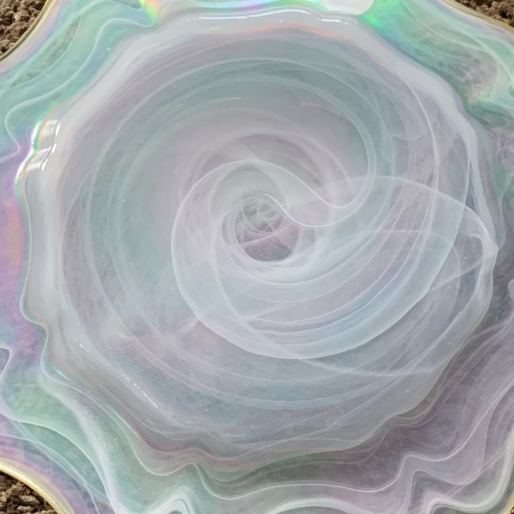 Gold Rim Alabaster Glass Plate - Picture 3 of 3
